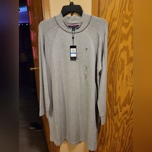 Tommy Hilfiger ladies long-sleeved dress